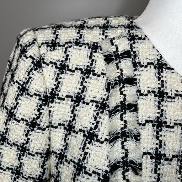 Karl Lagerfeld Plaid Tweed Fringe Crop Full Zip Blazer - Picture 4 of 17